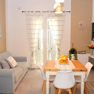 Lorelai Apartment Marsala